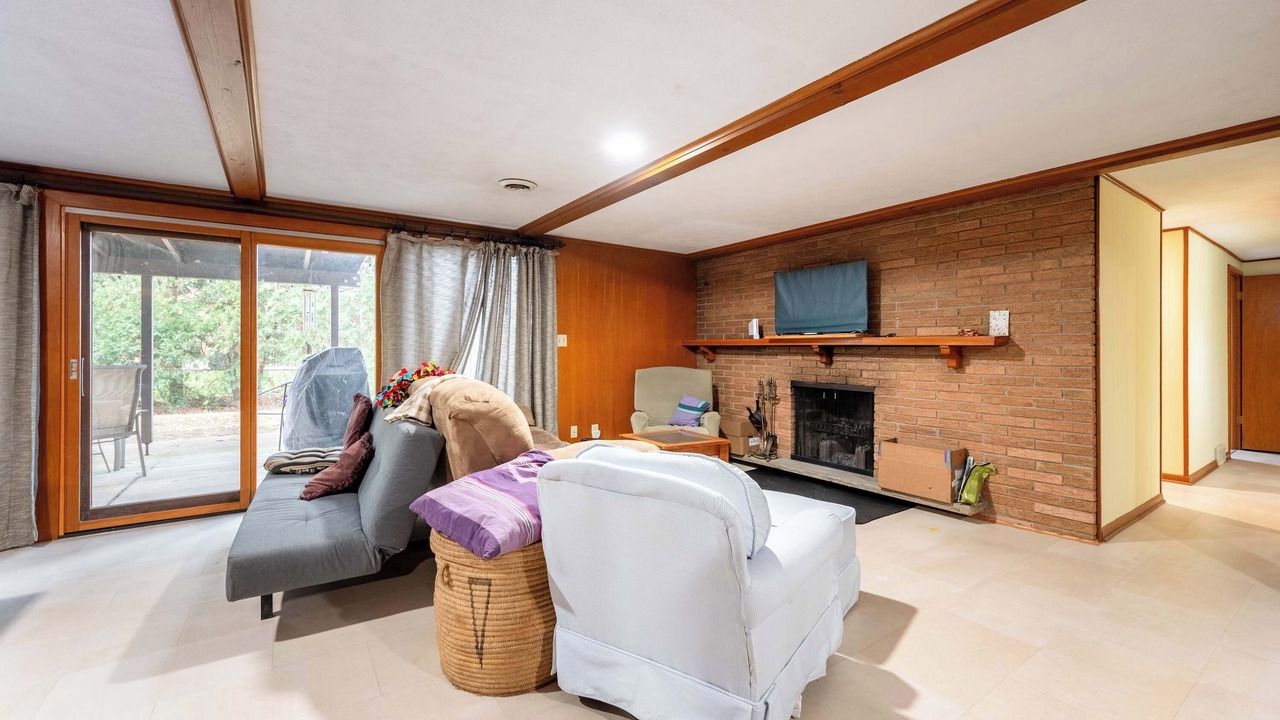 Photo of Livingroom in Rockford