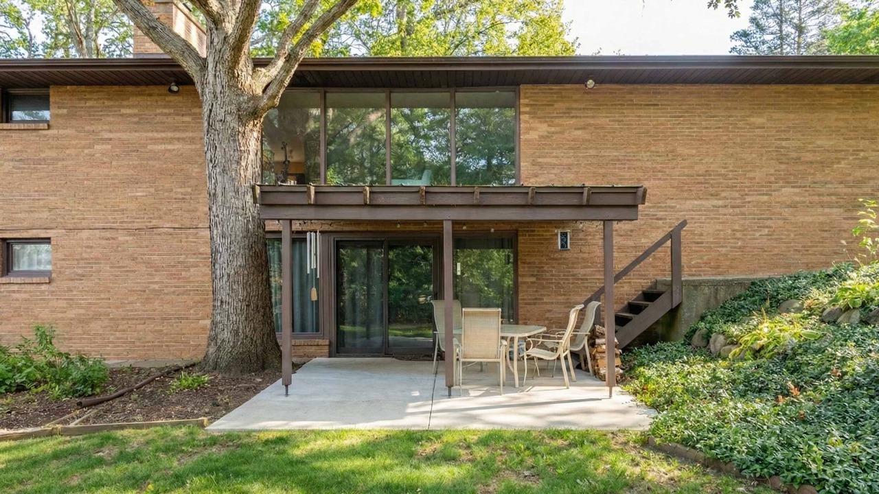 Photo of Outdoor in Rockford