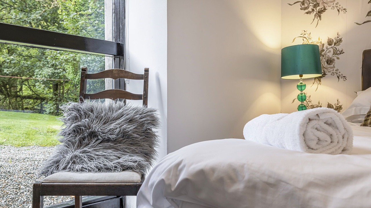 Photo of Bedroom in Colintraive