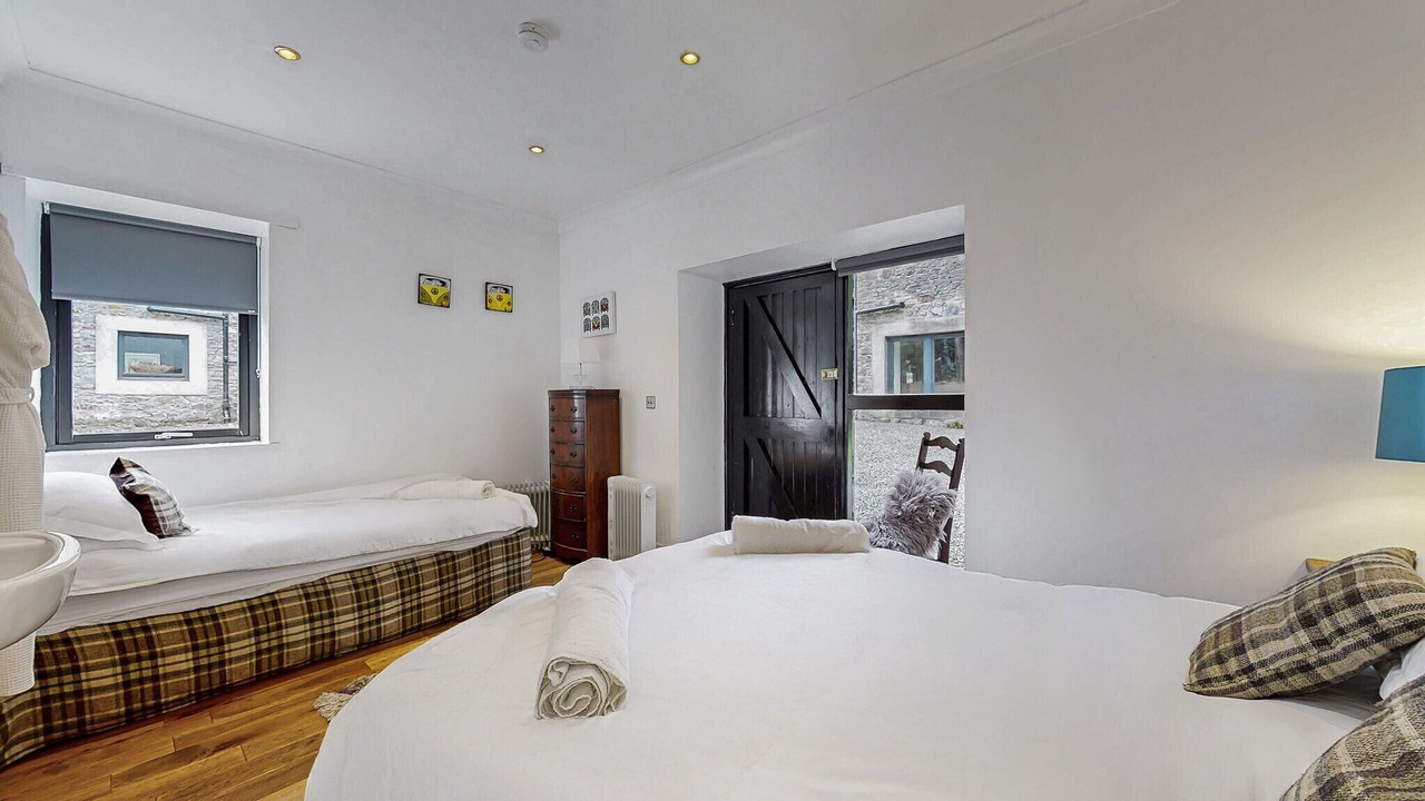 Photo of Bedroom in Colintraive