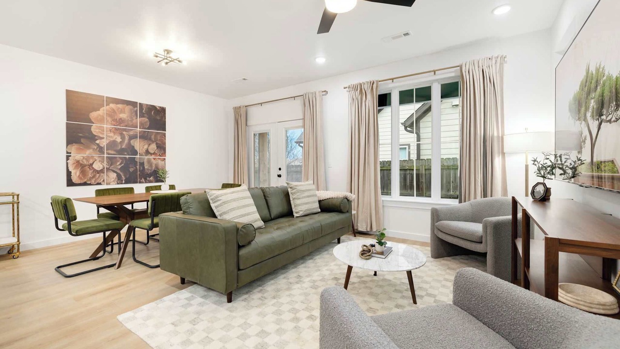 Photo of Livingroom in Rogers