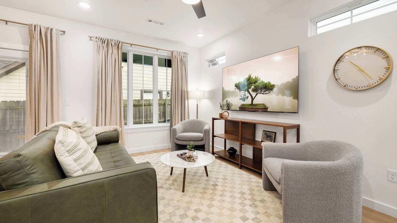 Photo of Livingroom in Rogers