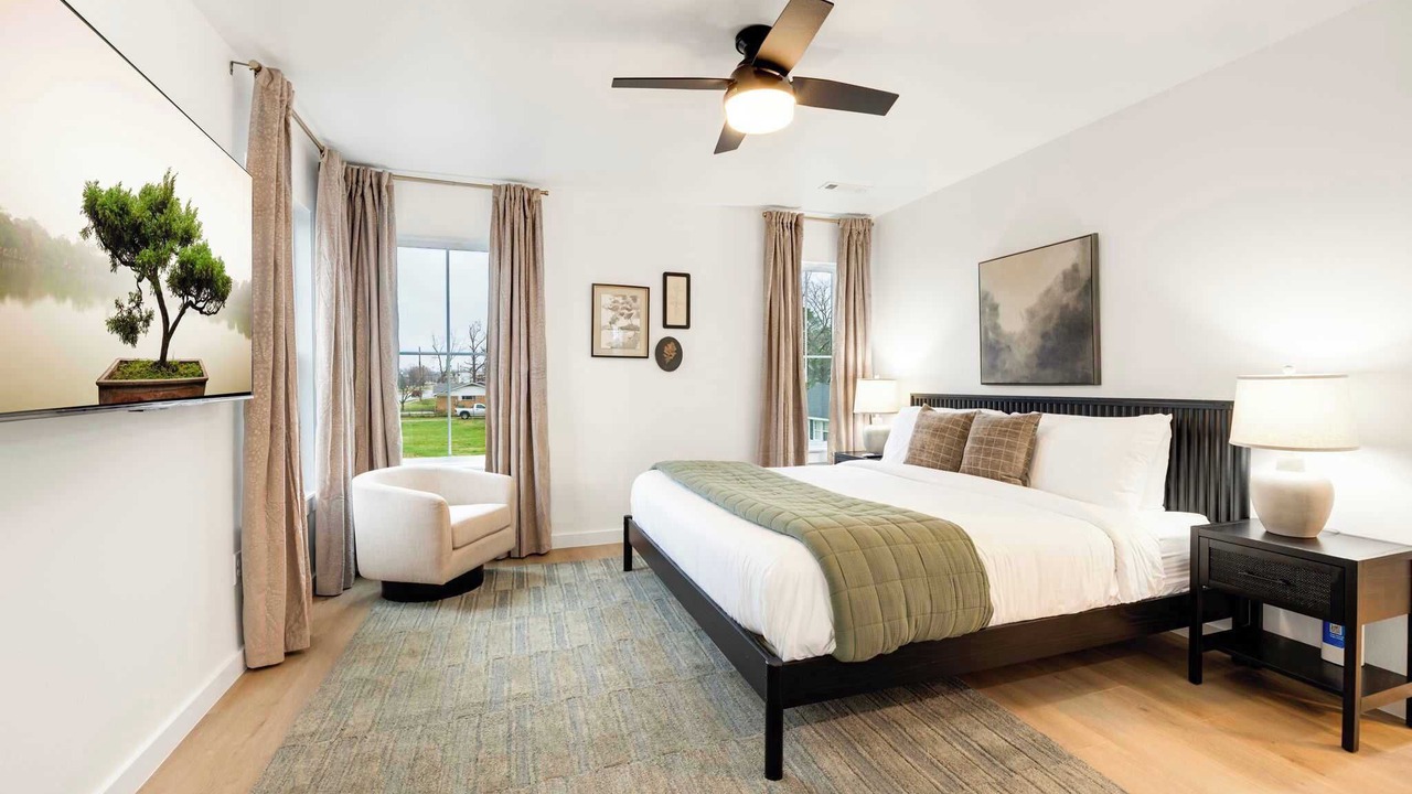 Photo of Bedroom in Rogers