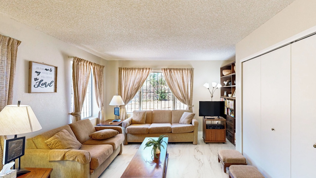 Photo of Livingroom in Sierra Vista