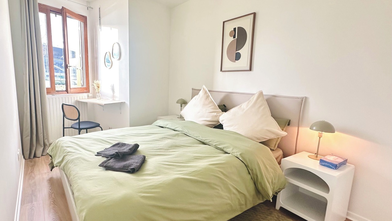 Photo of Bedroom in Saint-Denis