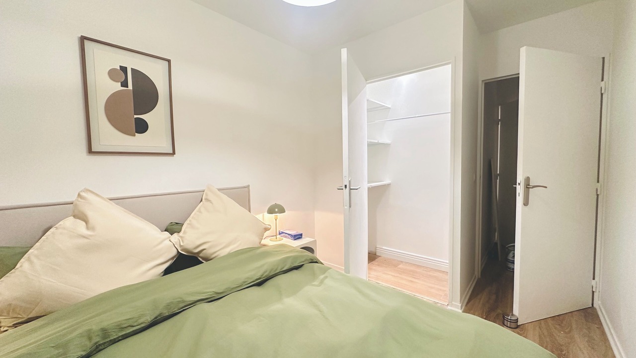 Photo of Bedroom in Saint-Denis