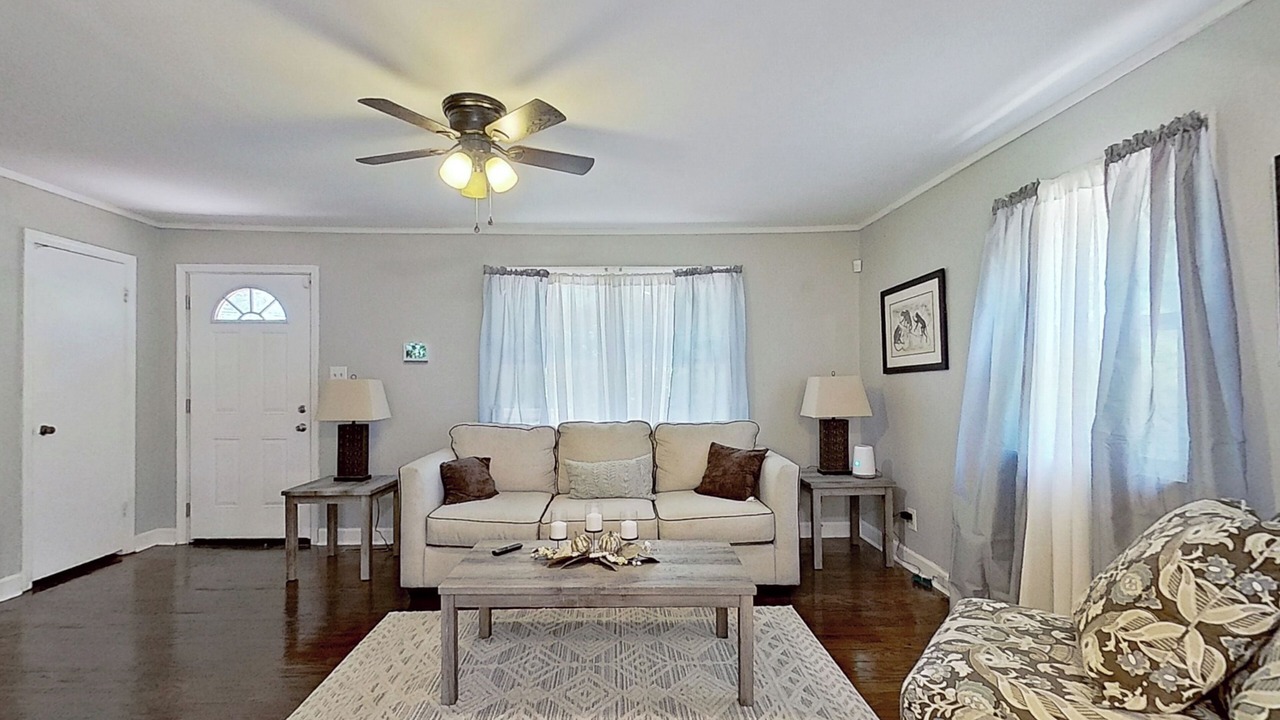 Photo of Livingroom in Macon