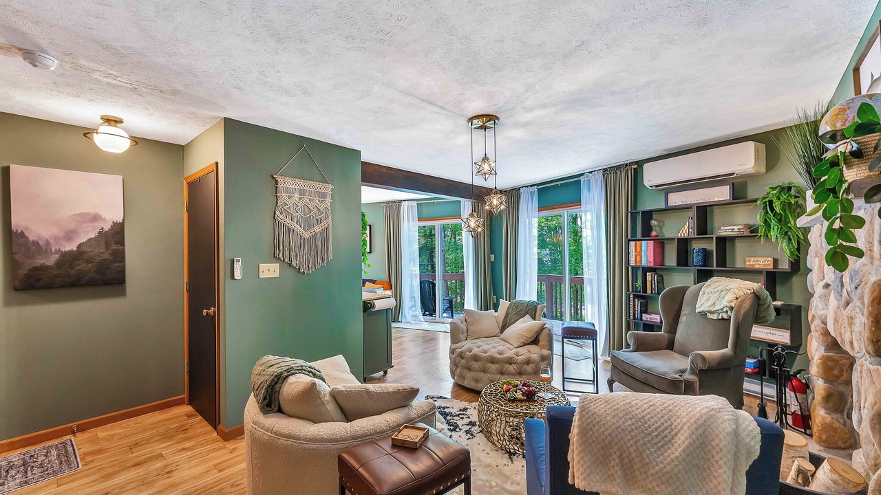 Photo of Livingroom in Pocono Lake