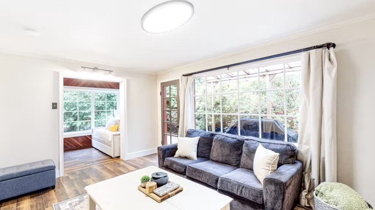 Photo of Livingroom in Humboldt Hill