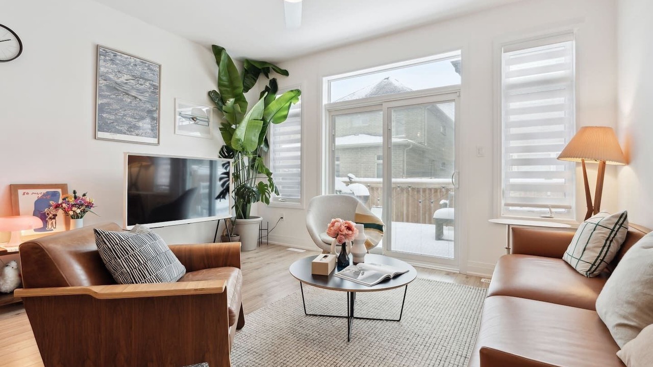 Photo of Livingroom in Innisfil