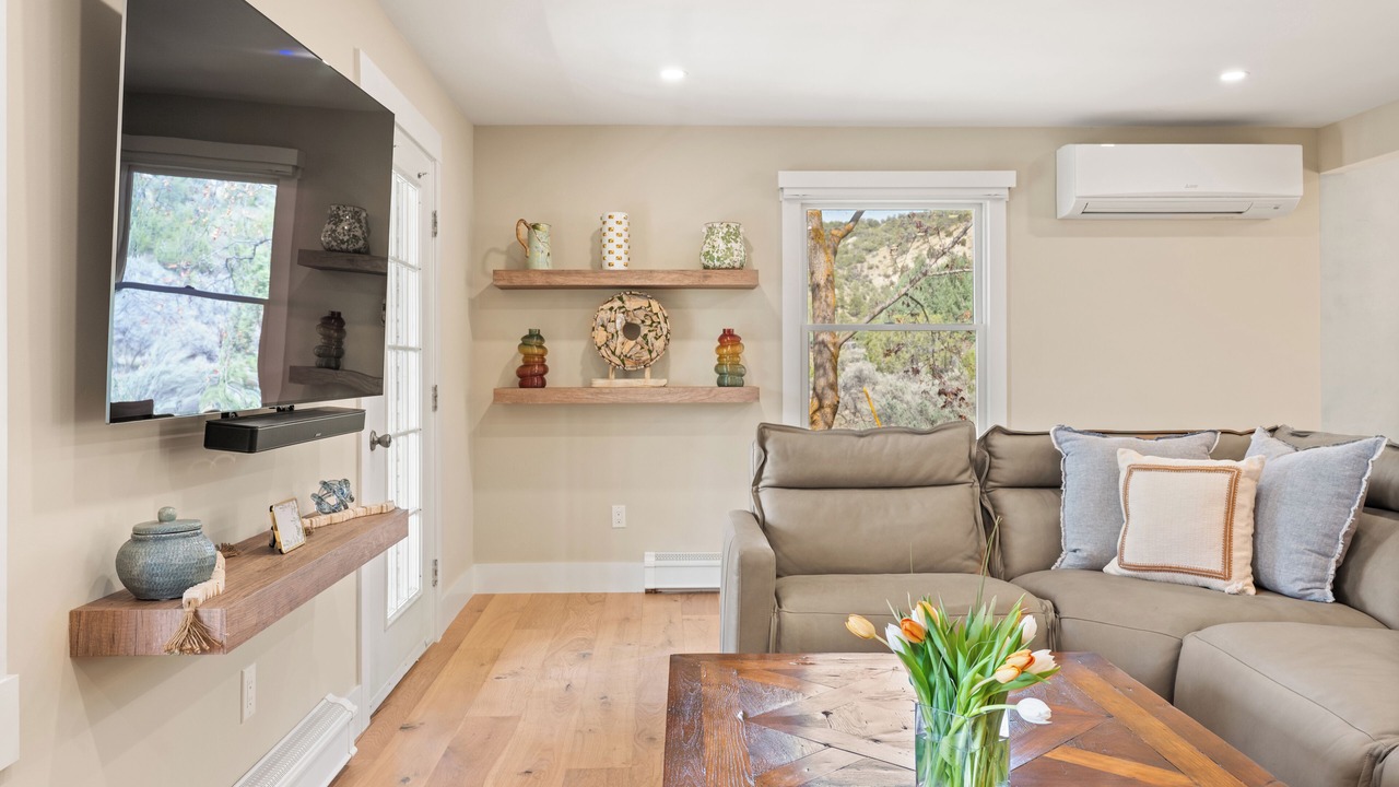 Photo of Livingroom in New Castle