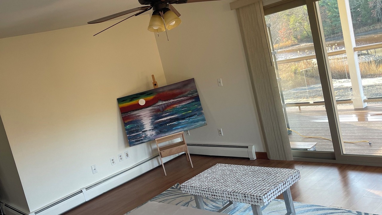 Photo of Livingroom in Assonet