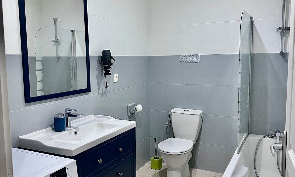 Photo of Bathroom in Le Thillay