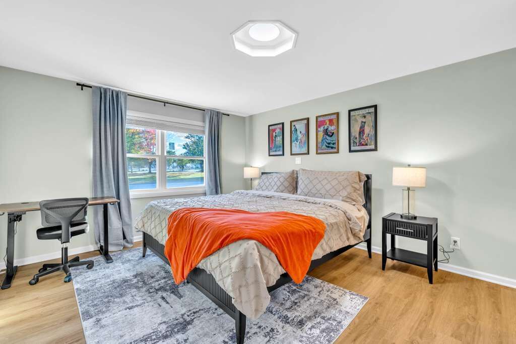 Photo of Bedroom in Romeoville