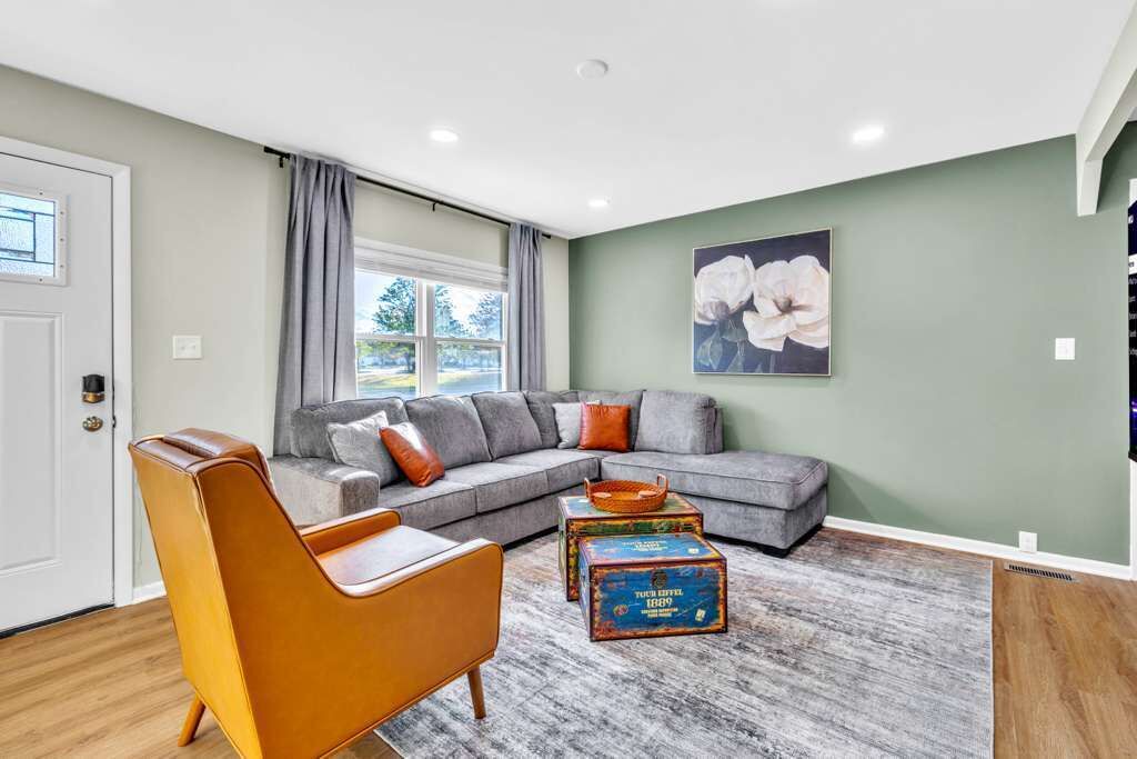 Photo of Livingroom in Romeoville