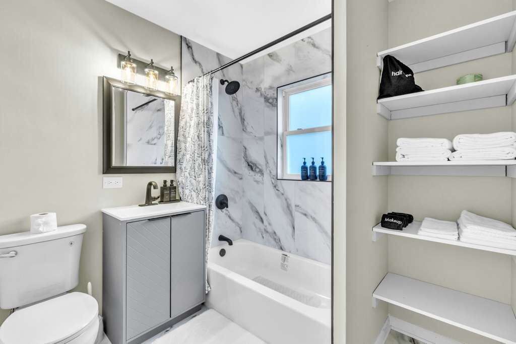 Photo of Bathroom in Romeoville