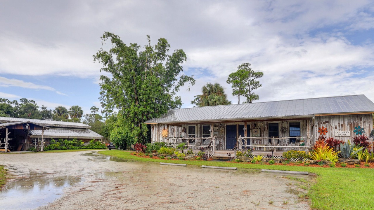 Photo of Outdoor in Palm City