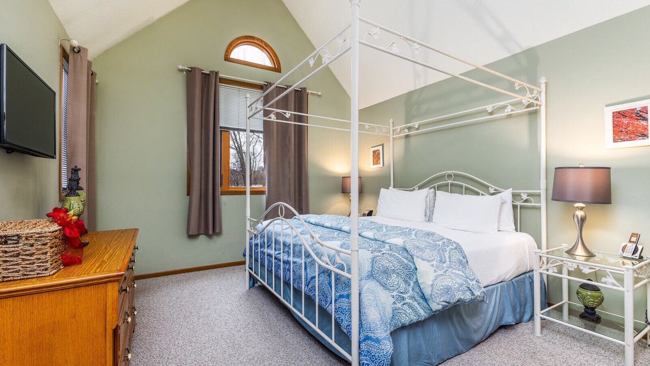 Photo of Bedroom in The Galena Territory