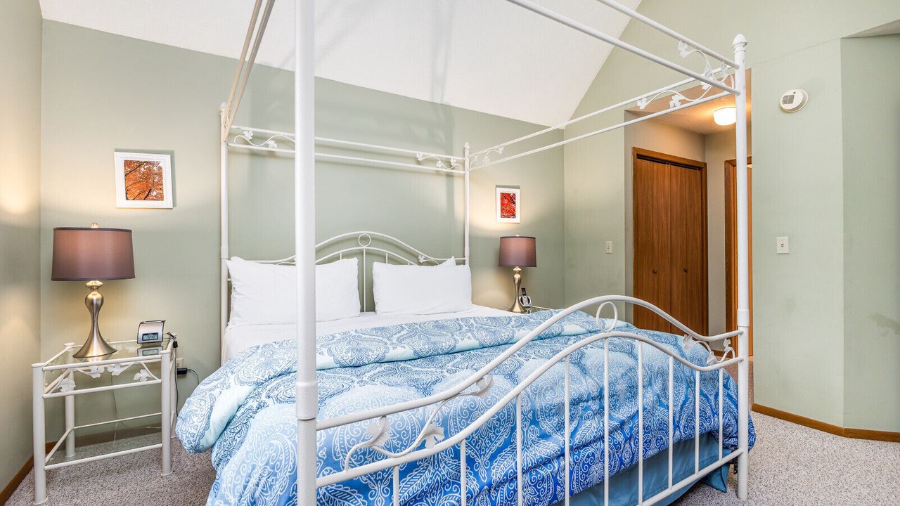 Photo of Bedroom in The Galena Territory