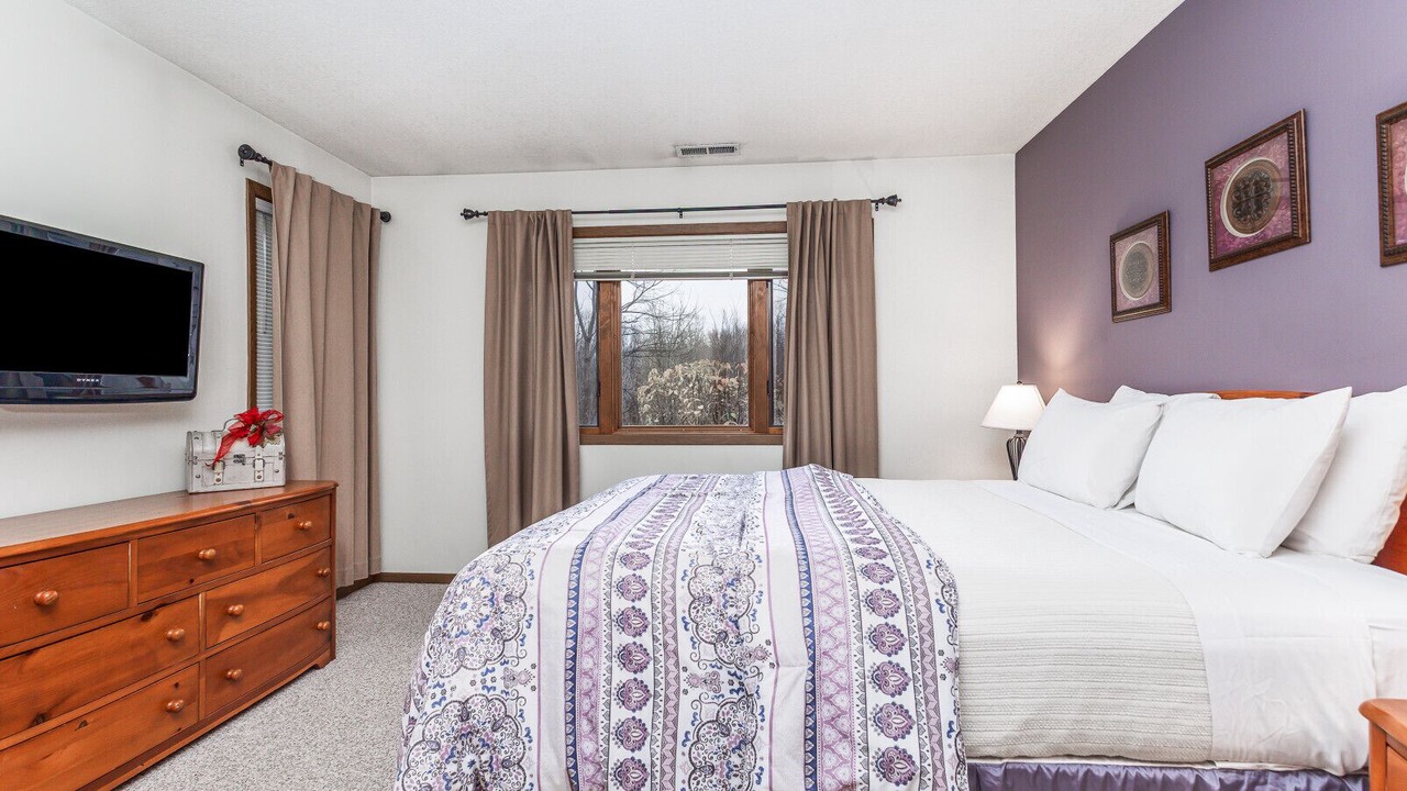 Photo of Bedroom in The Galena Territory