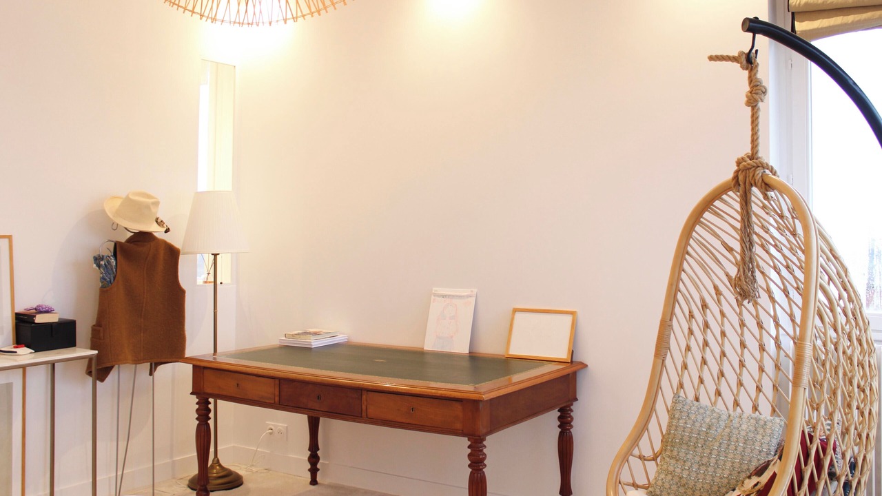 Photo of Bedroom in Suresnes