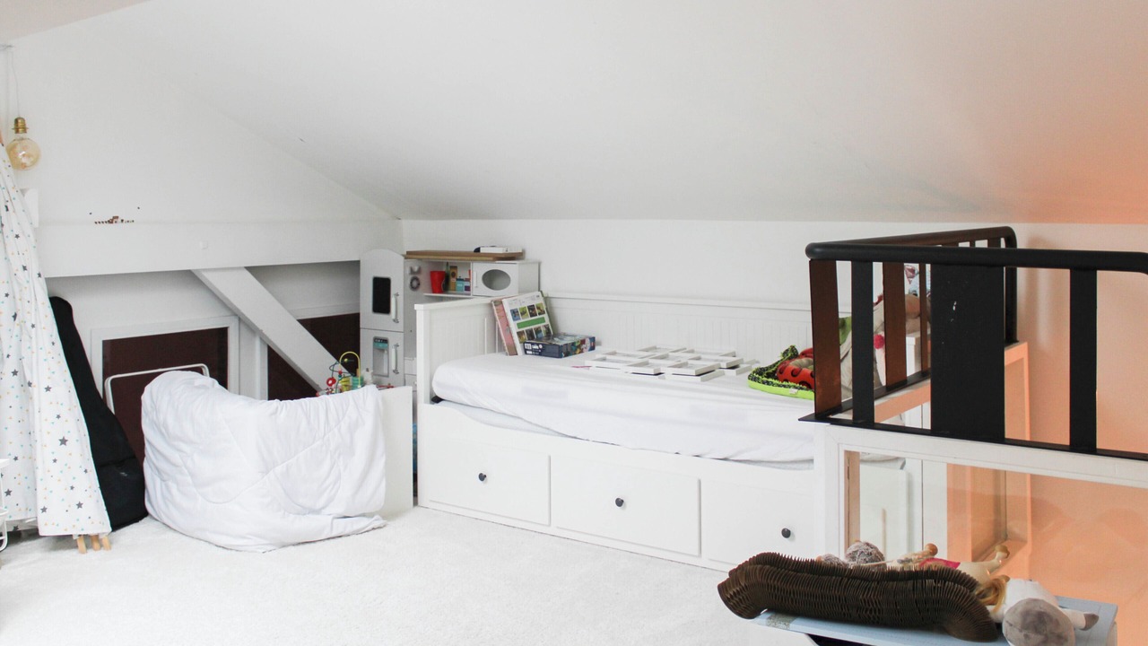 Photo of Bedroom in Suresnes