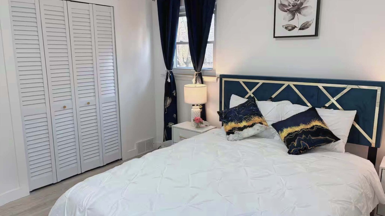 Photo of Bedroom in Ferndale