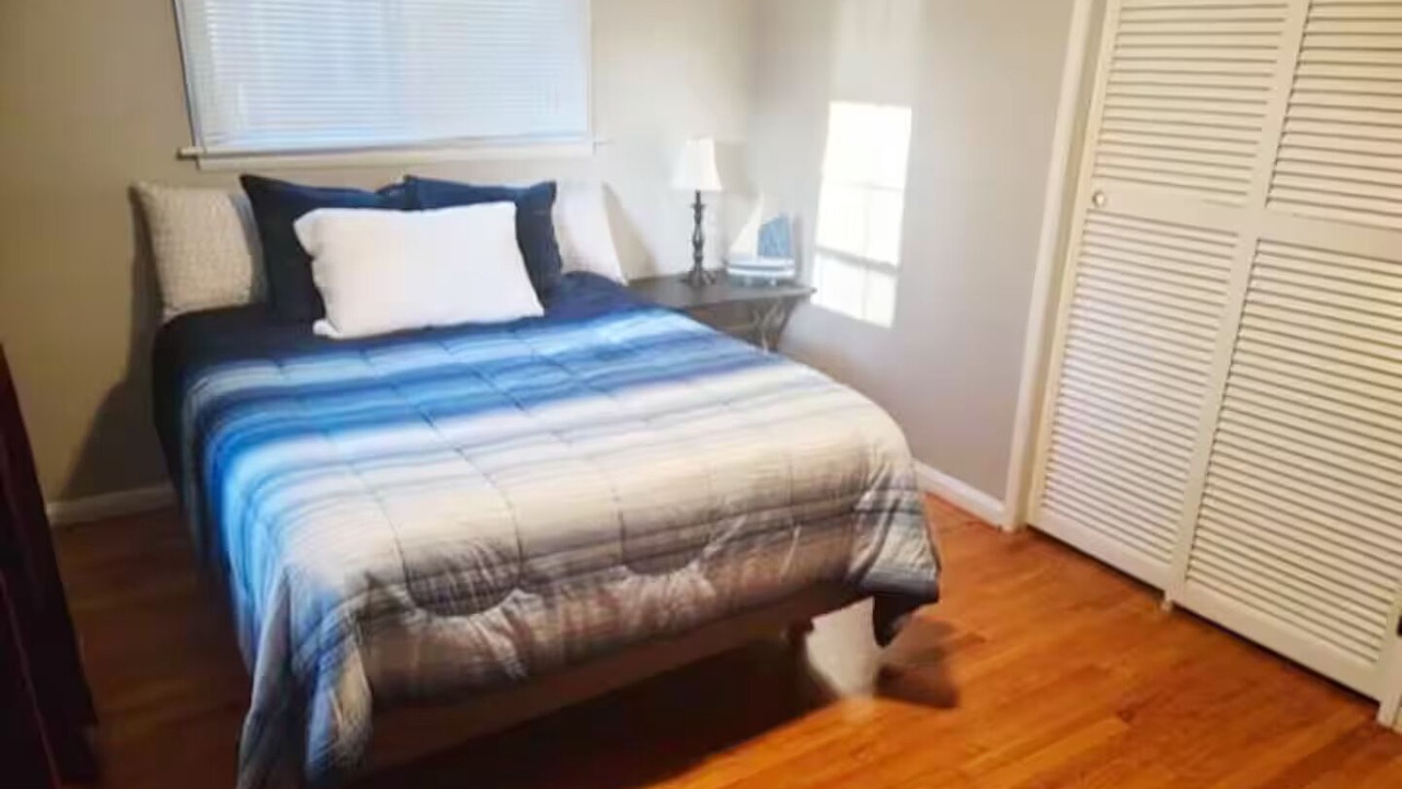 Photo of Bedroom in Kirkwood