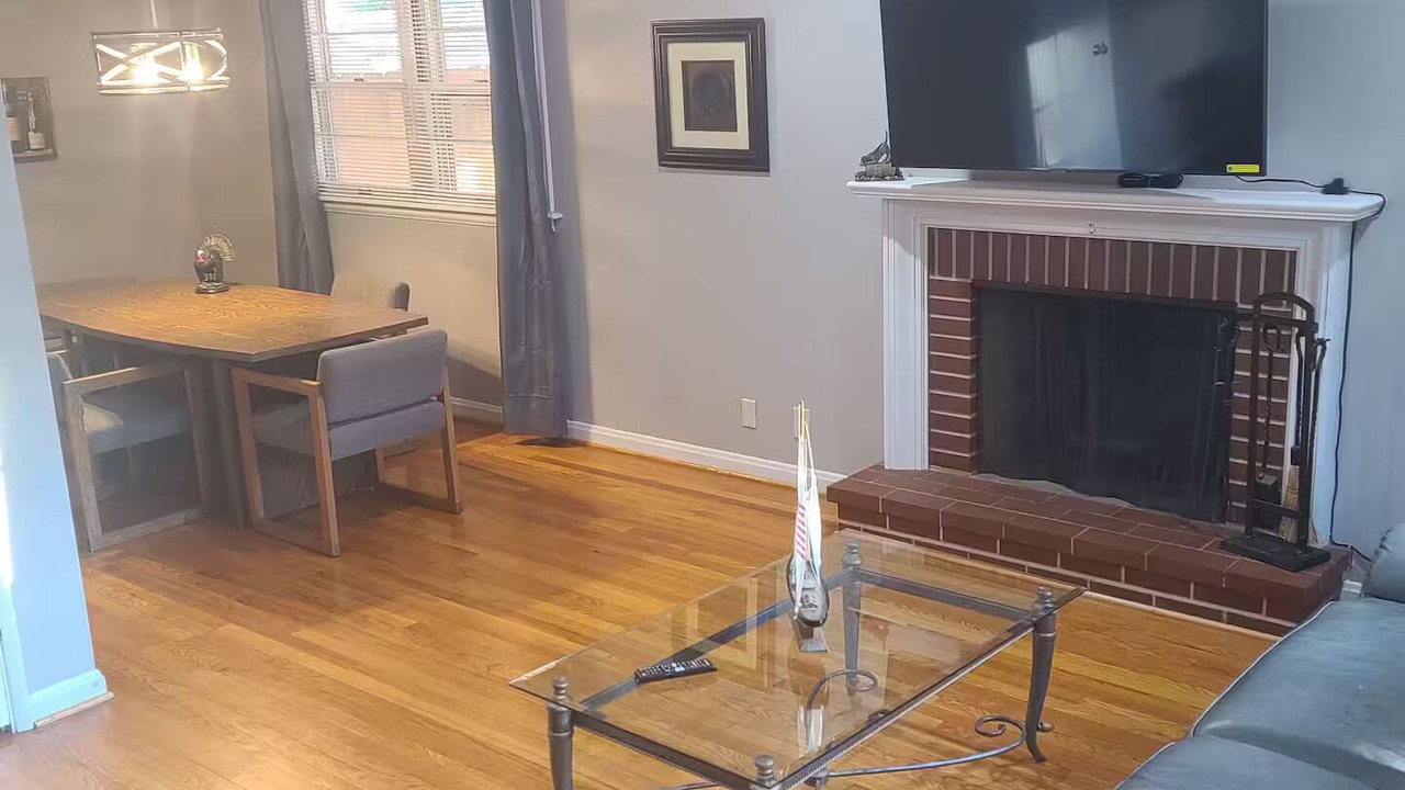 Photo of Livingroom in Kirkwood