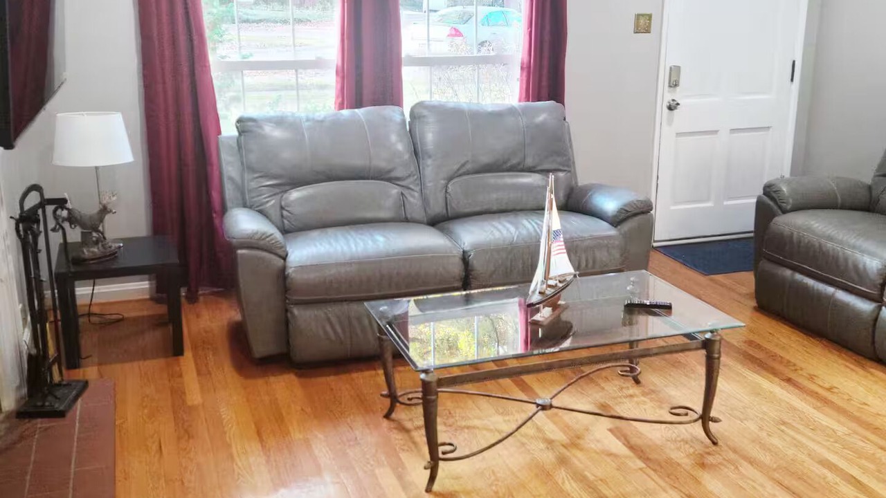 Photo of Livingroom in Kirkwood