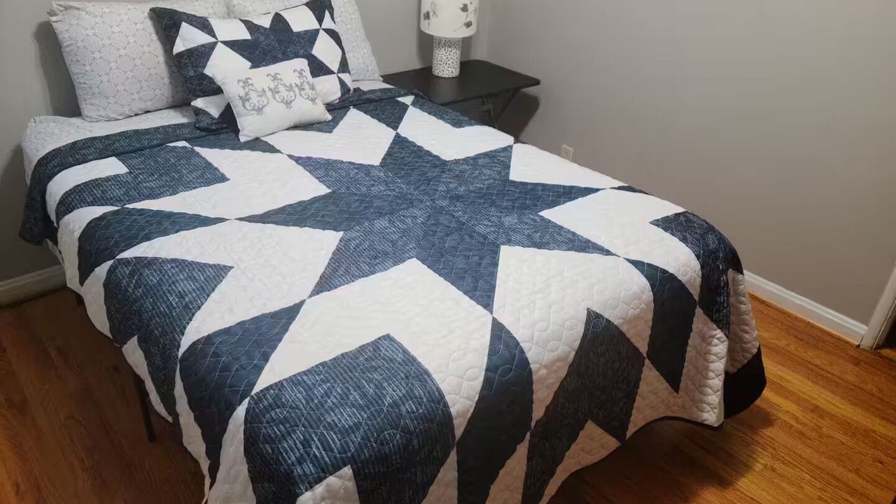 Photo of Bedroom in Kirkwood