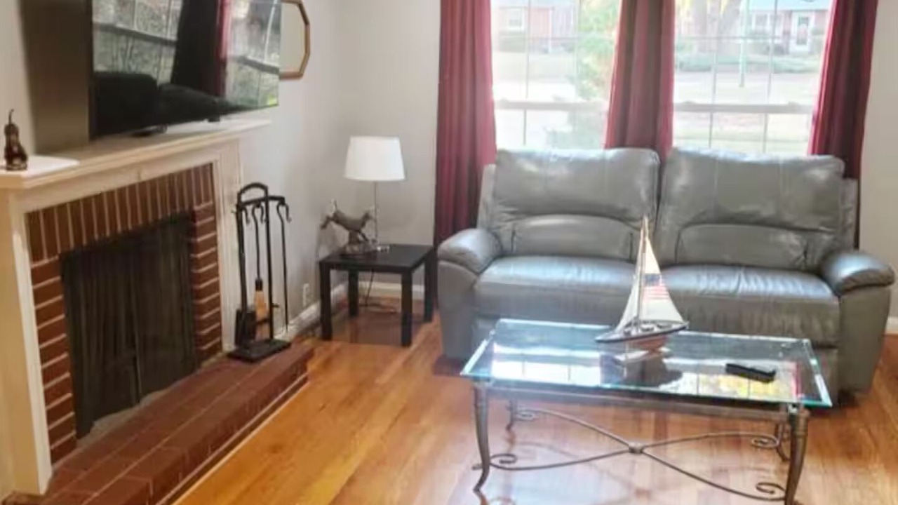 Photo of Livingroom in Kirkwood