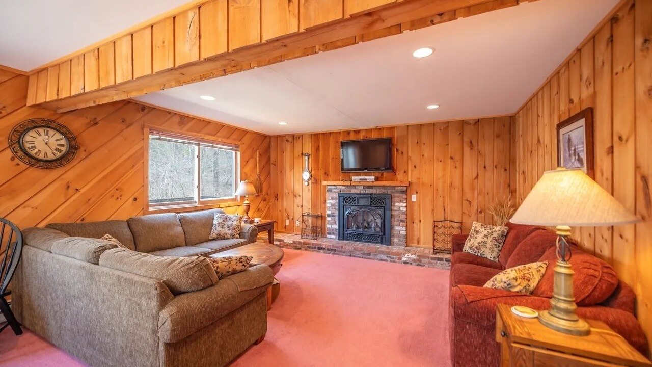 Photo of Livingroom in West Dover