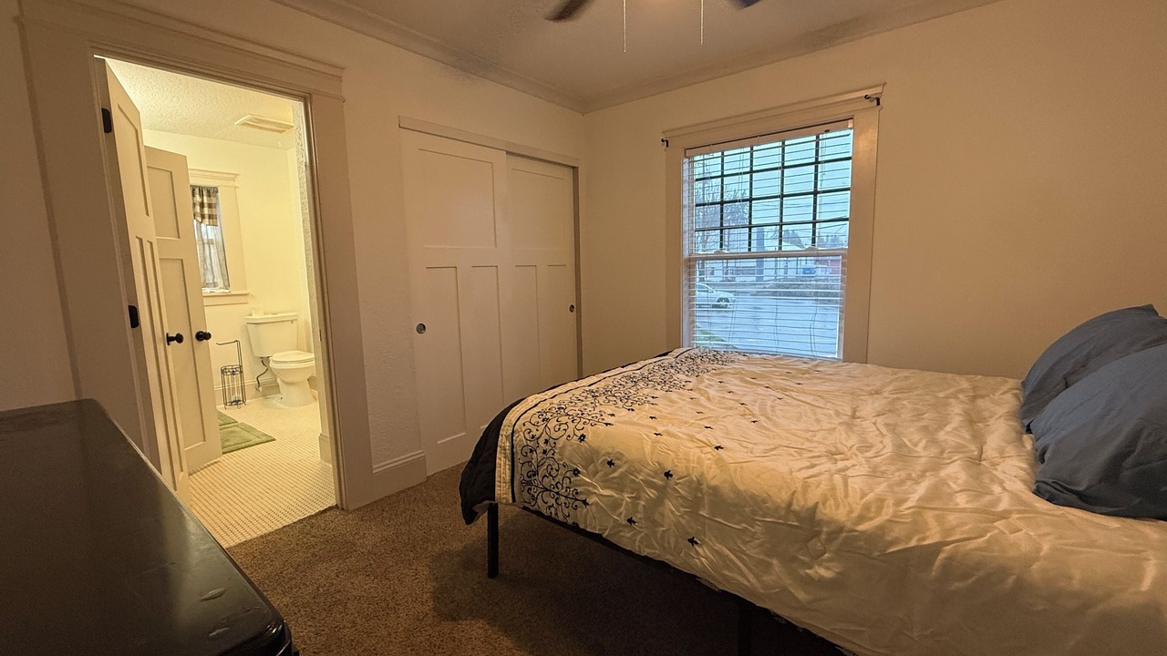 Photo of Bedroom in Albany