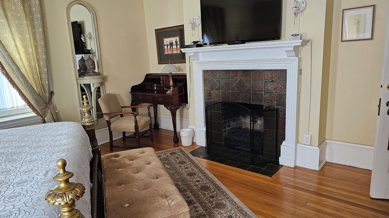 Photo of Bedroom in Pembroke