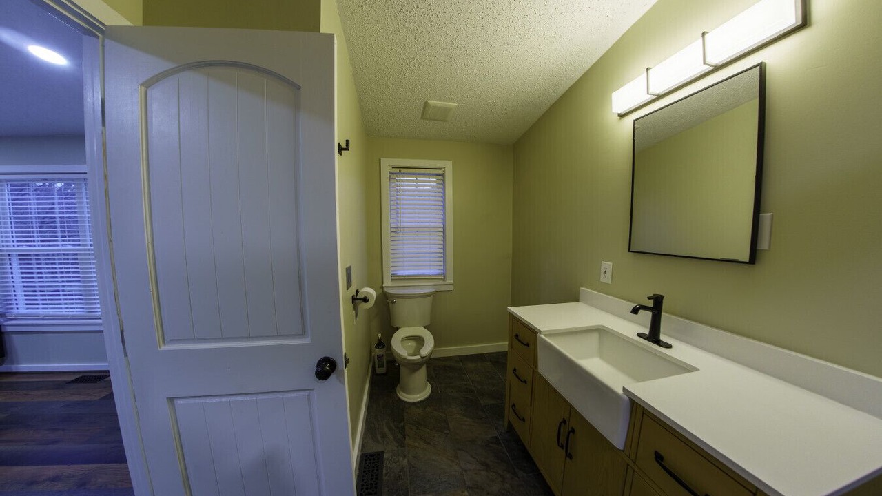 Photo of Bathroom in Balsam Grove