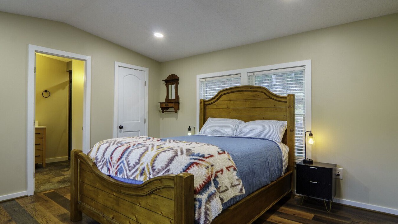 Photo of Bedroom in Balsam Grove