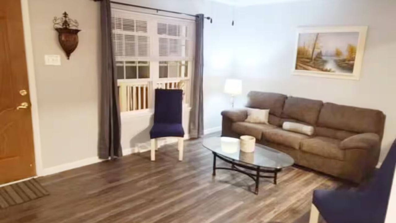 Photo of Livingroom in Fenton