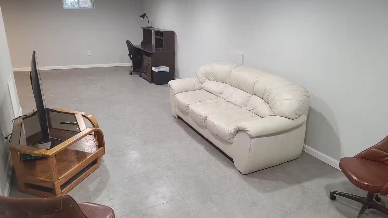 Photo of Livingroom in Fenton