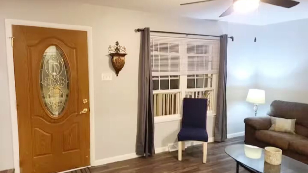 Photo of Livingroom in Fenton