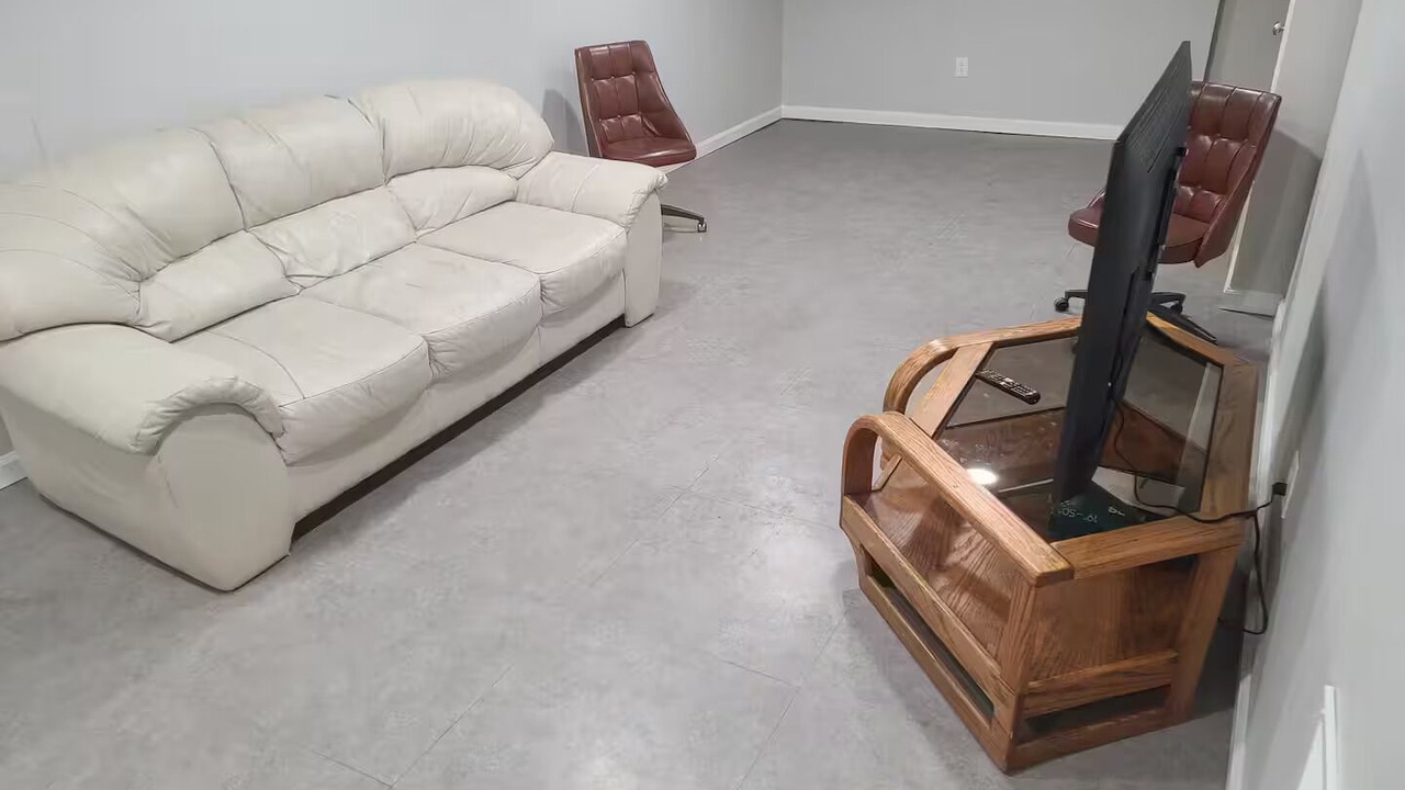 Photo of Livingroom in Fenton