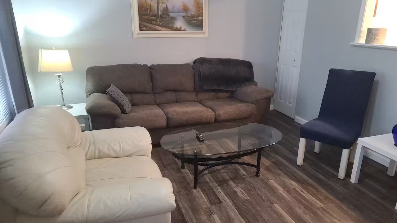Photo of Livingroom in Fenton