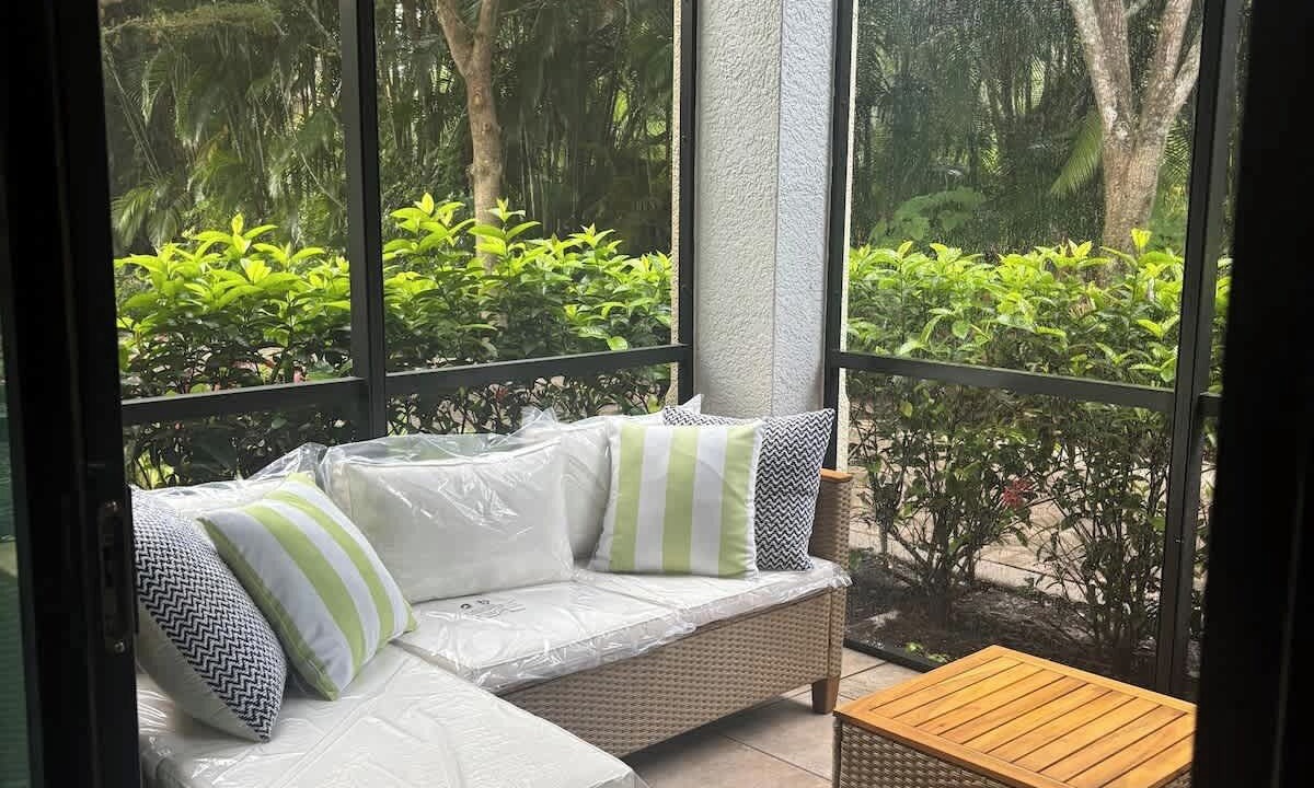 Photo of Livingroom in East Naples