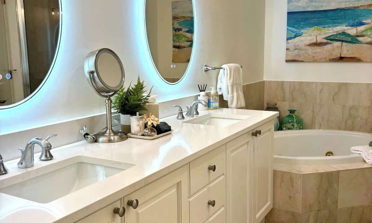 Photo of Bathroom in East Naples