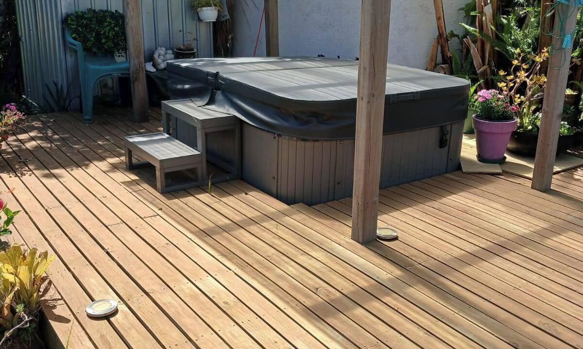 Photo of Patio Balcony in Army Bay