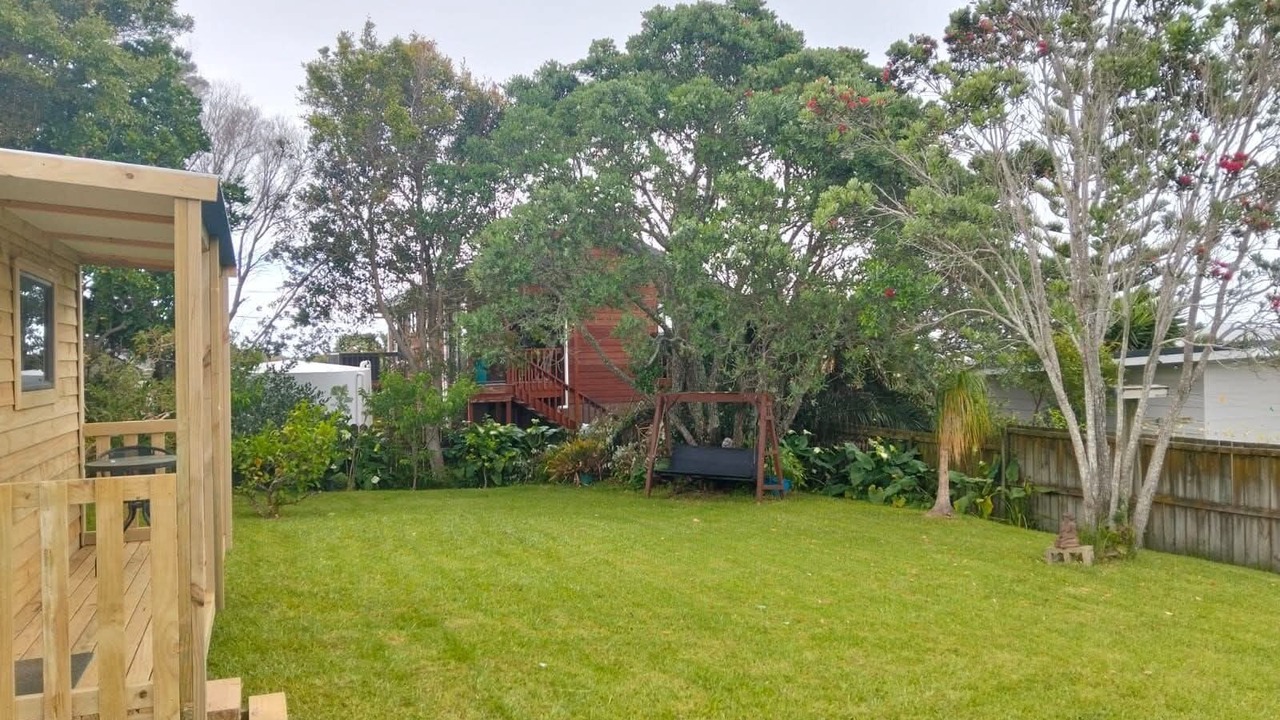 Photo of Patio Balcony in Army Bay