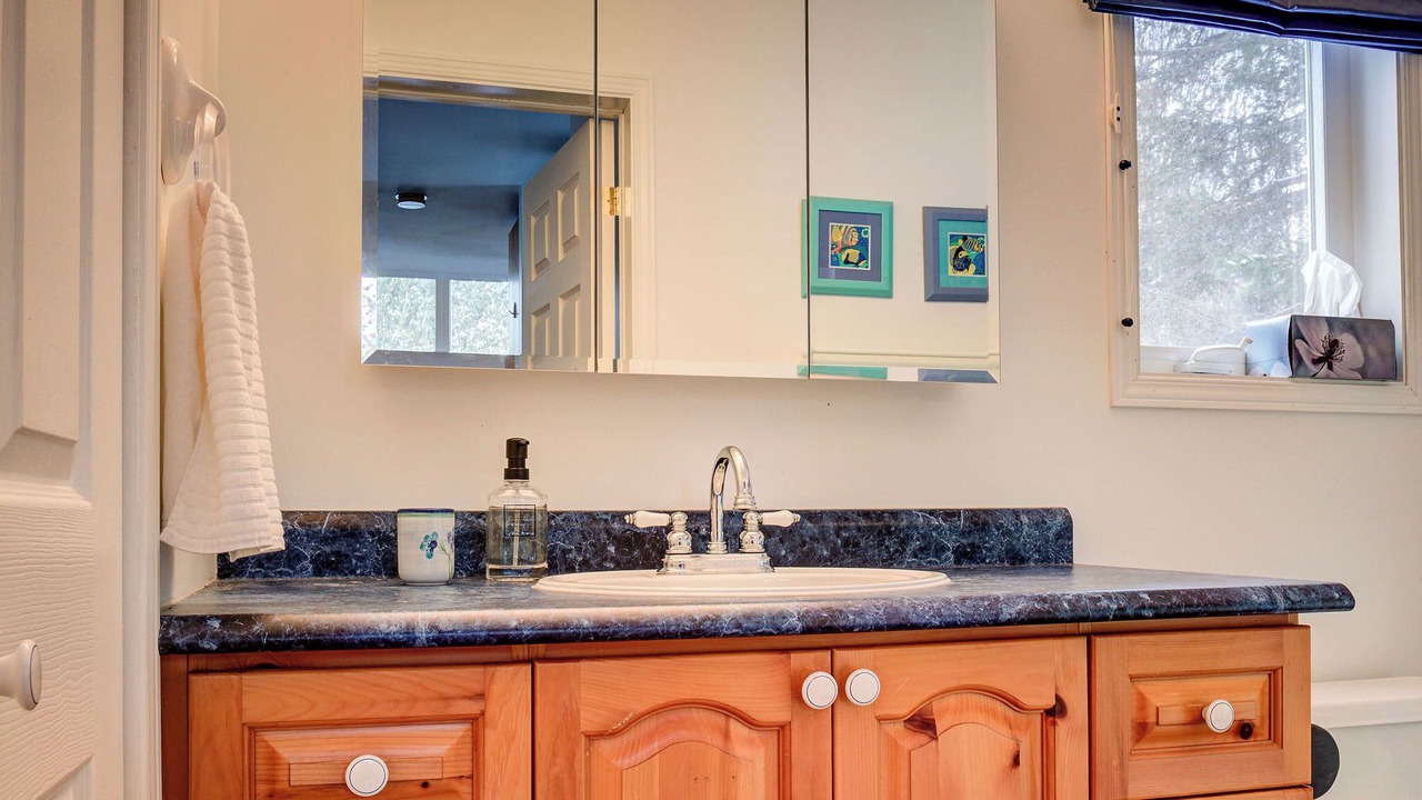 Photo of Bathroom in Garson