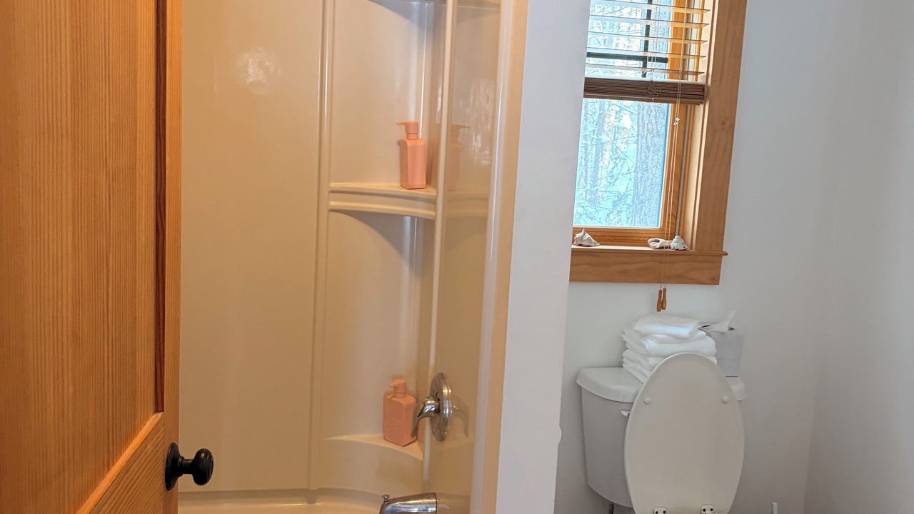 Photo of Bathroom in Alder Creek