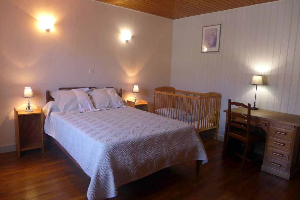 Photo of Bedroom in Aubepierre-sur-Aube