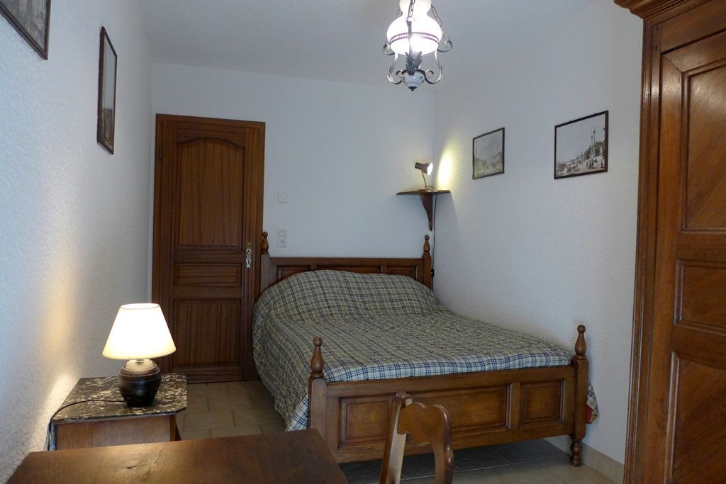 Photo of Bedroom in Goncourt